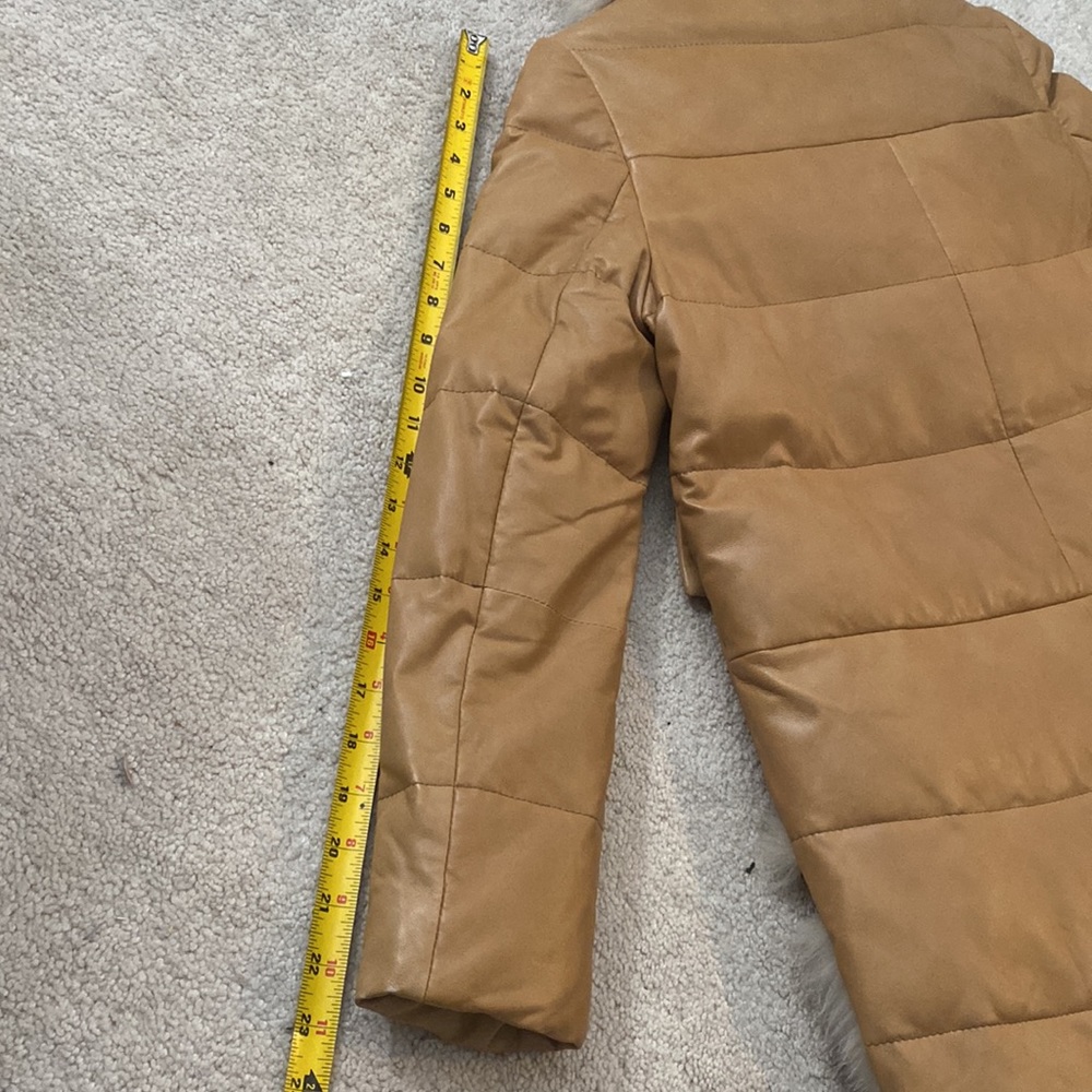 Fur - Picture 10 of 10